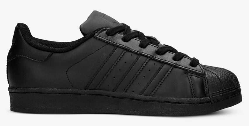 Adidas Superstar czarne – stylizacje